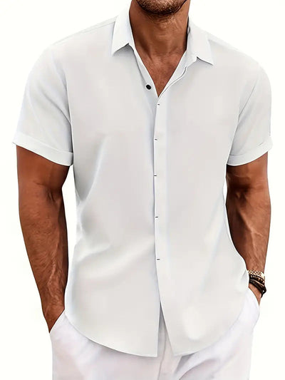 homme portant chemise vintage animal manches courtes imprimée style rétro