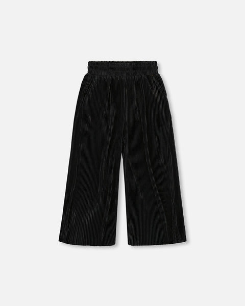 Black wide leg pleated pants with elastic waistband in lightweight jersey fabric