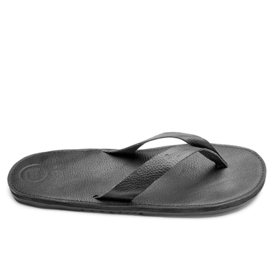 The Novio men's black leather flip flop with cushioned midsole and handmade leather footbed