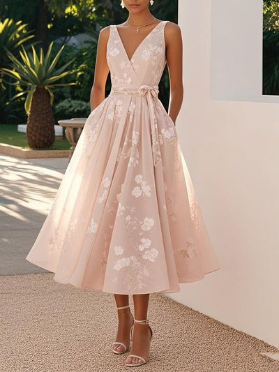 Women's sleeveless vest V-neck princess dress in light pink with floral pattern and high waist design