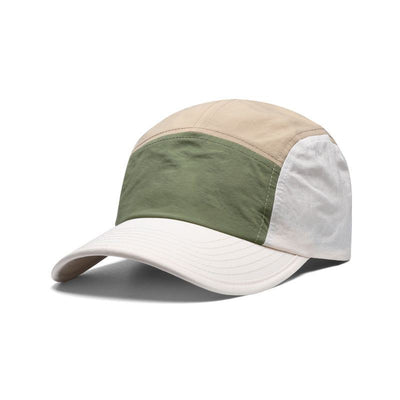 Men's quick-drying five-piece color block curved brim baseball cap in khaki, army green, and white, made of cotton polyester.